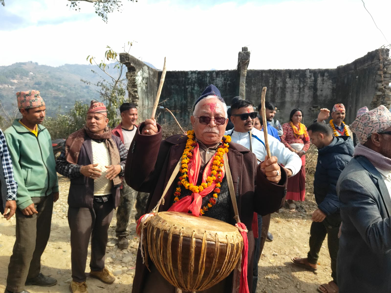 रुकुमका गाउँ-गाउँमा उत्सवमय बन्दै चुनाव