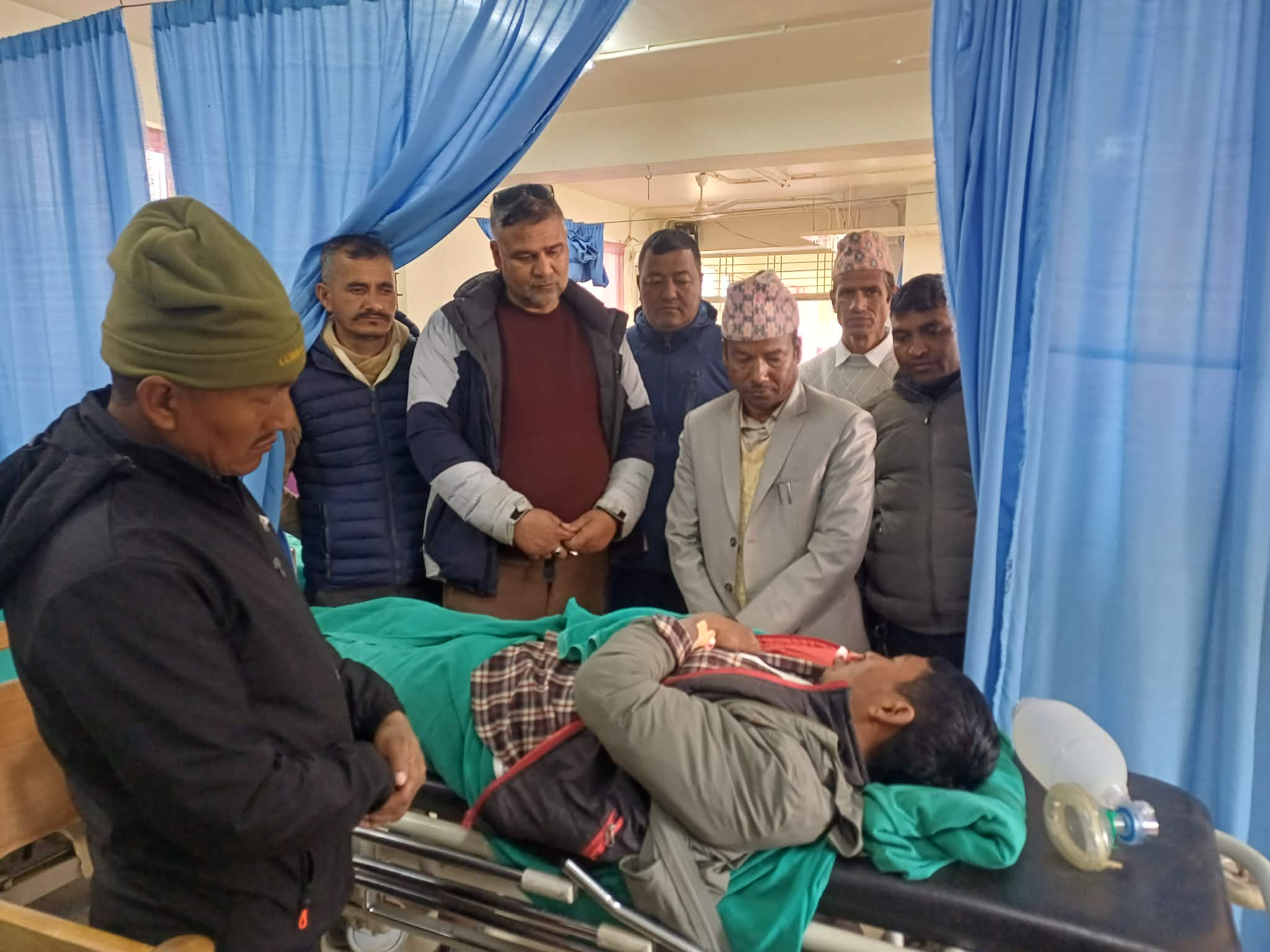 मोटरसाईकल दुर्घटनामा चौरजहारीका वडा अध्यक्ष बोहरा घाइते