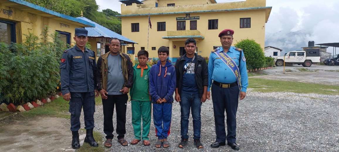 मुसिकोटबाट हराएका तीन बालक लुहाममा फेला