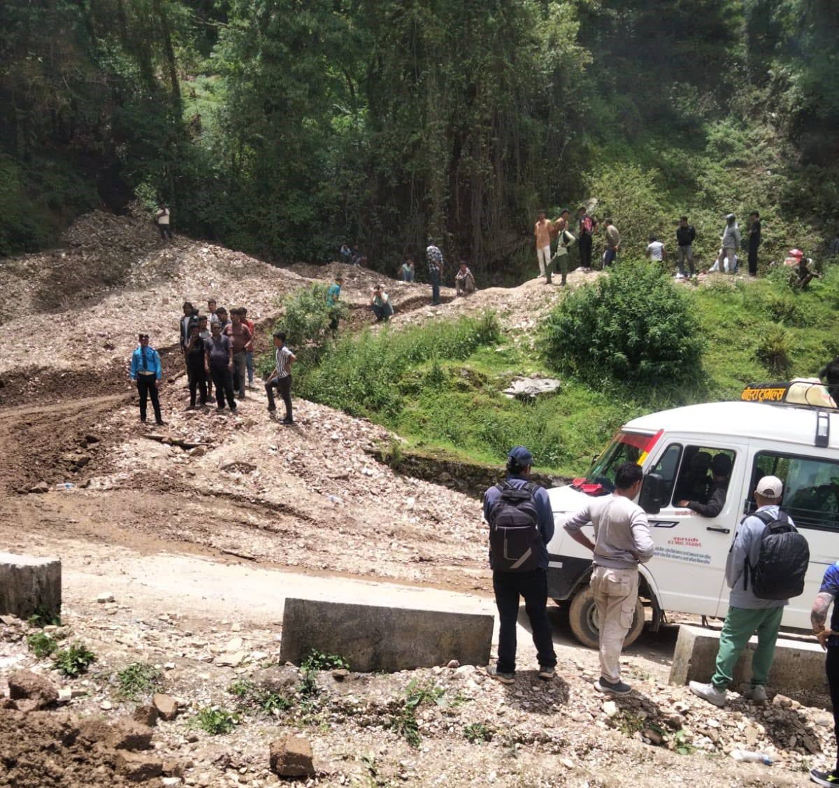मध्यपहाडीको रुकुम खण्ड एकतर्फी सञ्चालनमा
