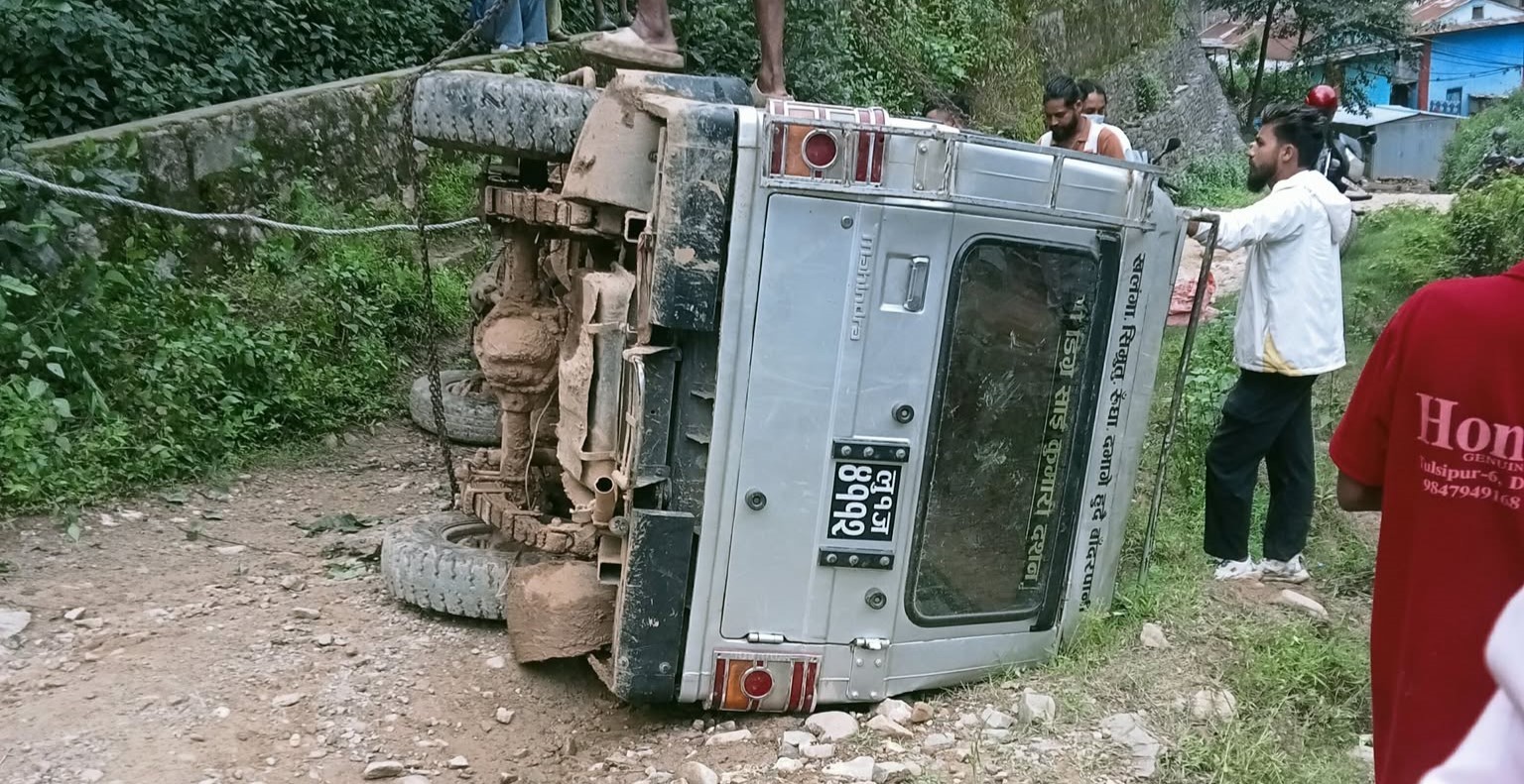 त्रिवेणीबाट मुसिकोट आउँदै गरेको जिप दुर्घटना हुँदा सात जना घाईते