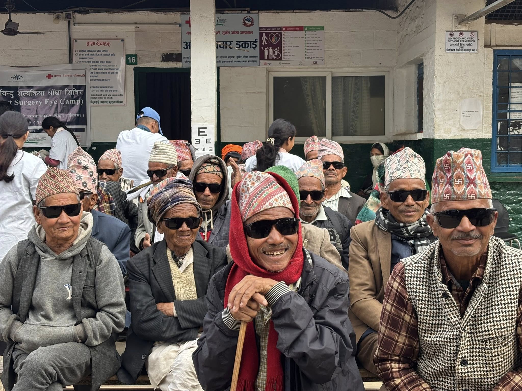 चौरजहारीमा नि:शुल्क आँखा शिविर : ७३ जनाको अप्रेशन, ५३१ जनालाई सेवा
