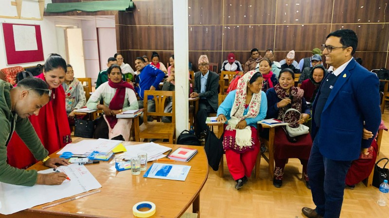 भूमेमा एकीकृत पाठ्यक्रम कार्यान्वयनका लागि शिक्षकलाई तालिम 