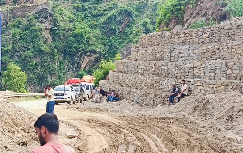 कर्णालीका १६ ठेक्का रद्द प्रक्रियामा