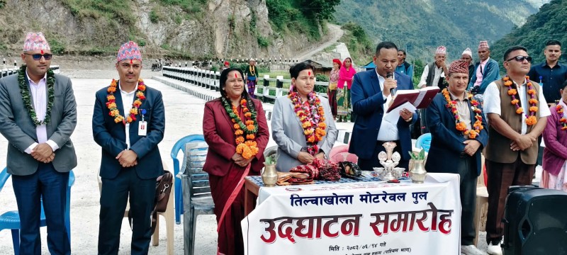 बाँफिकोटको तिल्चा खोलामा निर्माण भएको मोटरेबल पुलको उद्घाटन