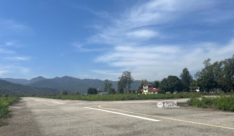 चौरजहारी विमानस्थल : कच्ची हुँदा नियमित उडान, कालोपत्रे भएपछि बन्द 