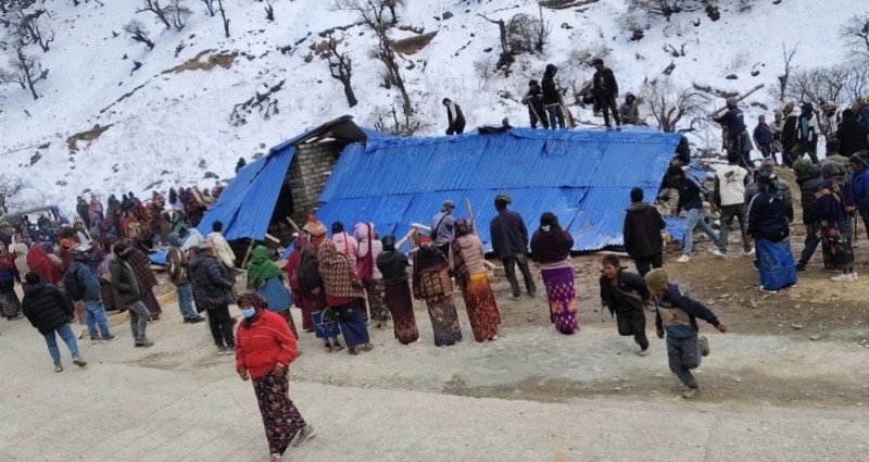 वनक्षेत्रमा उपाध्यक्षले बनाएको, स्थानीयले भत्काएको भवनको यस्तो छ कहानी