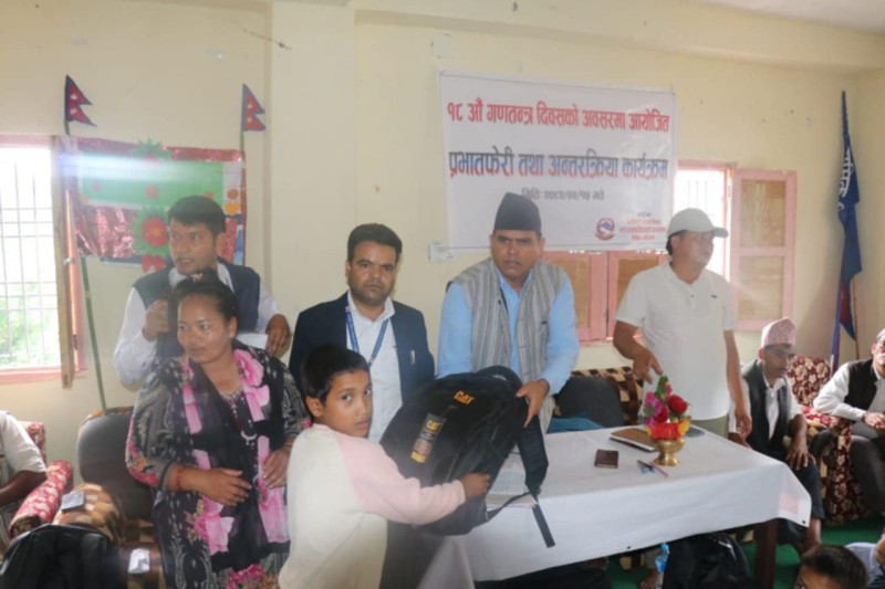 सानीभेरीका ९३४ जना भूकम्प प्रभावित र विपन्न बालबालिकालाई सहयोग