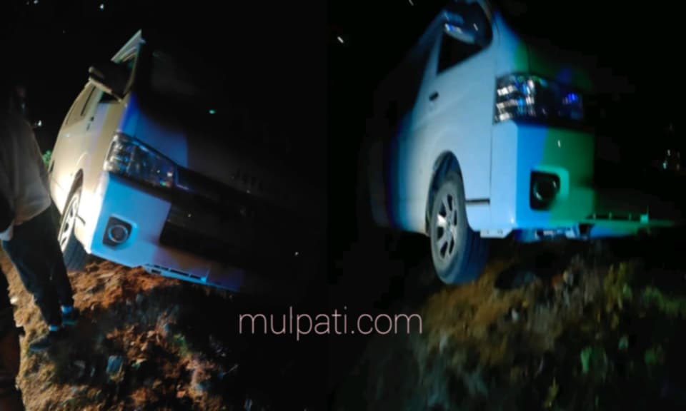 दाङबाट रुकुम आउँदै गरेको इभी गाडी सिम्रुतुमा दुर्घटना