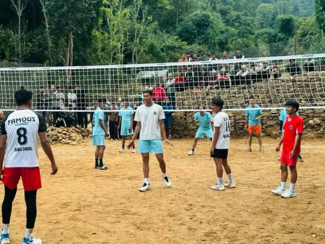 सानीभेरीमा सञ्चालित वडा स्तरिय भलिबल प्रतियोगिता सम्पन्न