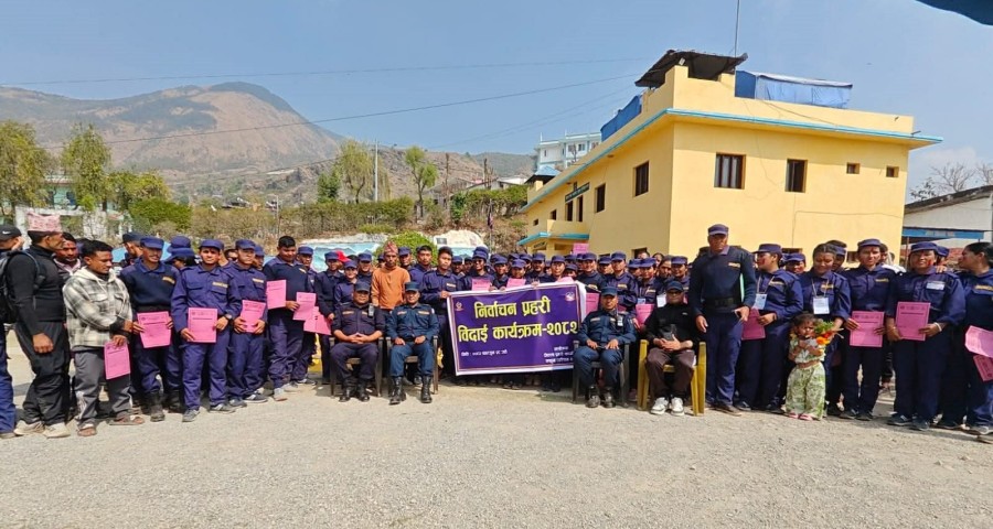 घरतर्फ लागे रुकुमका ९४९ निर्वाचन प्रहरी 