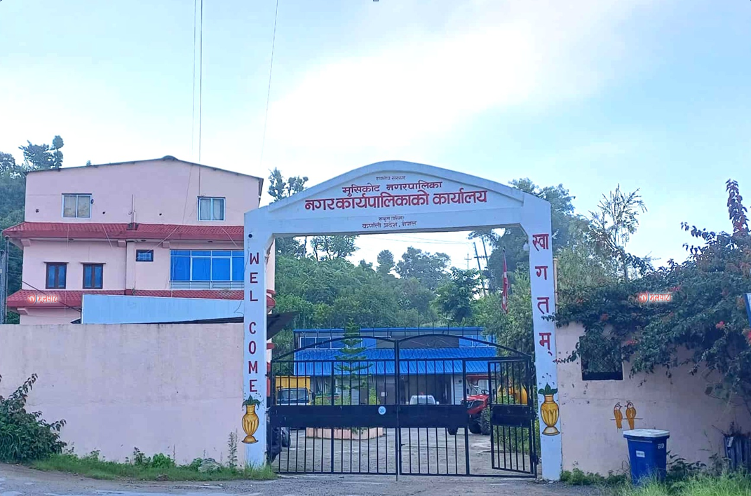मुसिकोटमा प्लास्टिकजन्य फूलका मालामा पूर्ण प्रतिबन्ध