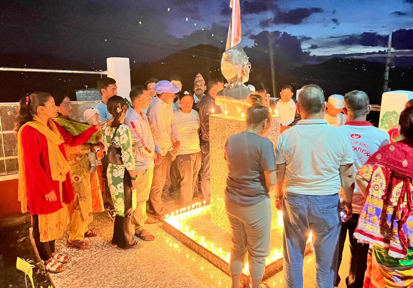 ४३ औंं बीपी स्मृति दिवसको अवसरमा मुसिकोटमा दिप प्रज्वलन