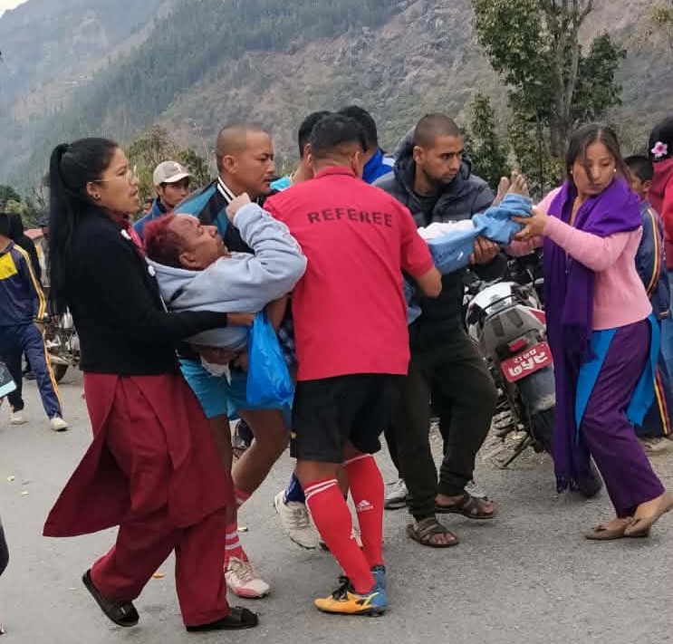 मोटरसाईकलको ठक्करबाट विजयश्वरी बोर्डिङ स्कुलका सञ्चालक भण्डारी घाईते 