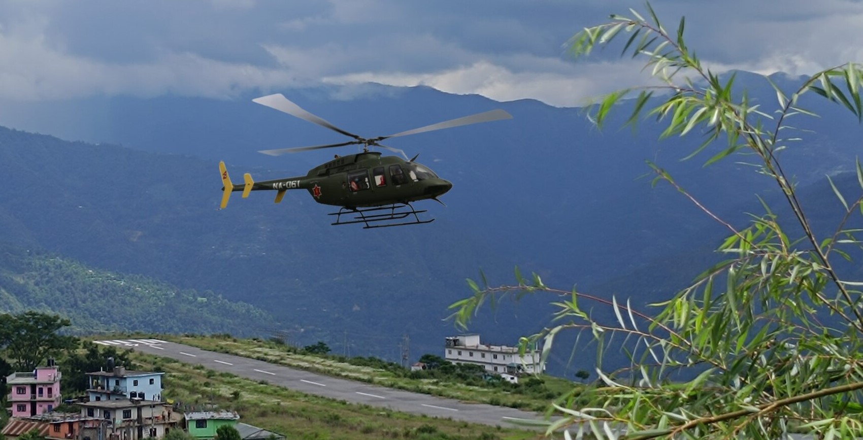 अत्याधिक रक्तश्राव भएकी महिलाको हेलिकोप्टर मार्फत उद्धार